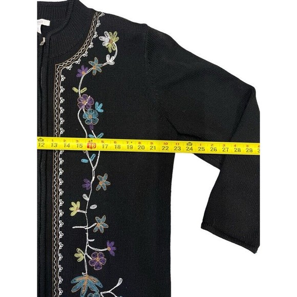 Dress Barn Black Embroidered Floral Long Sleeve Zip Up Cardigan Sweater 18/20 - Picture 7 of 8